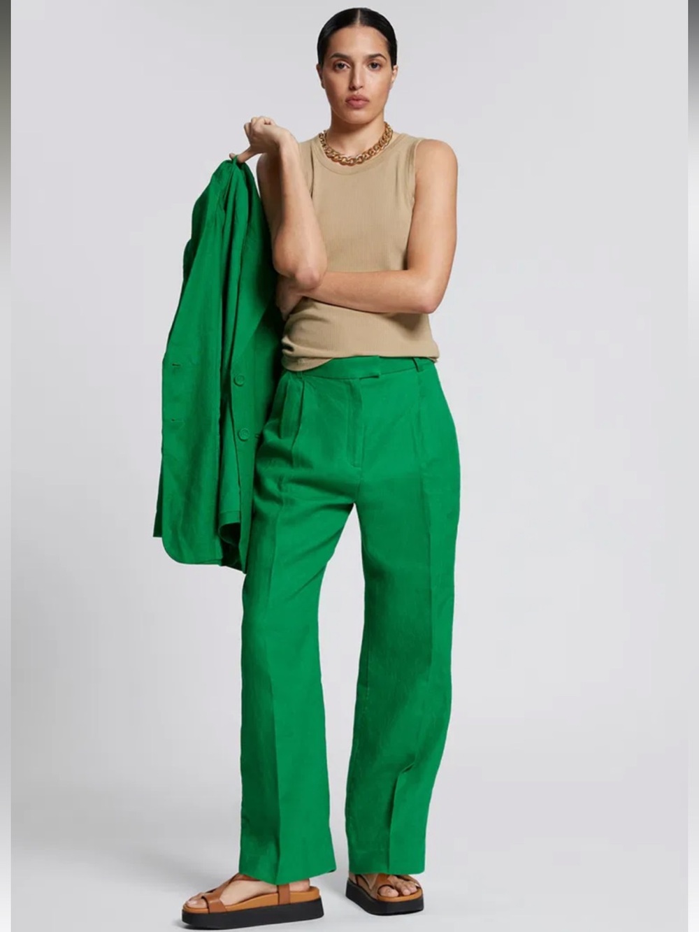 & Other Stories Tailored Linen Trousers in a vibrant kelly green